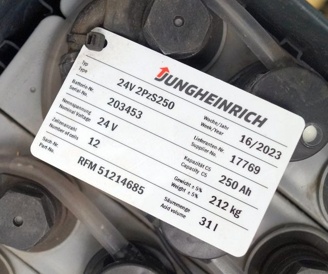 Jungheinrich unknown | Battery 24 2PZS250 year 2022 weight 212 kg sn. 203453 out - بطارية - معدات المناولة: صورة 4 Jungheinrich unknown | Battery 24 2PZS250 year 2022 weight 212 kg sn. 203453 out - بطارية - معدات المناولة: صورة 4