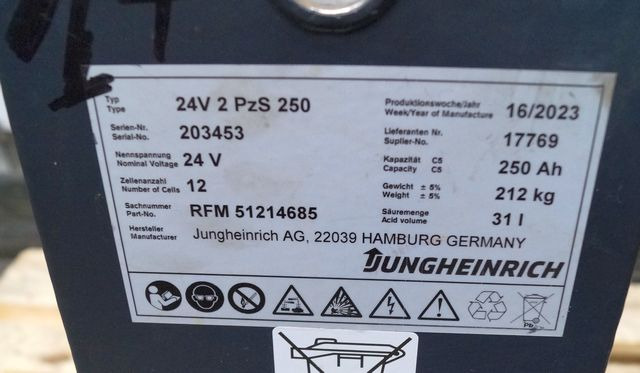 Jungheinrich unknown | Battery 24 2PZS250 year 2022 weight 212 kg sn. 203453 out - بطارية - معدات المناولة: صورة 3 Jungheinrich unknown | Battery 24 2PZS250 year 2022 weight 212 kg sn. 203453 out - بطارية - معدات المناولة: صورة 3
