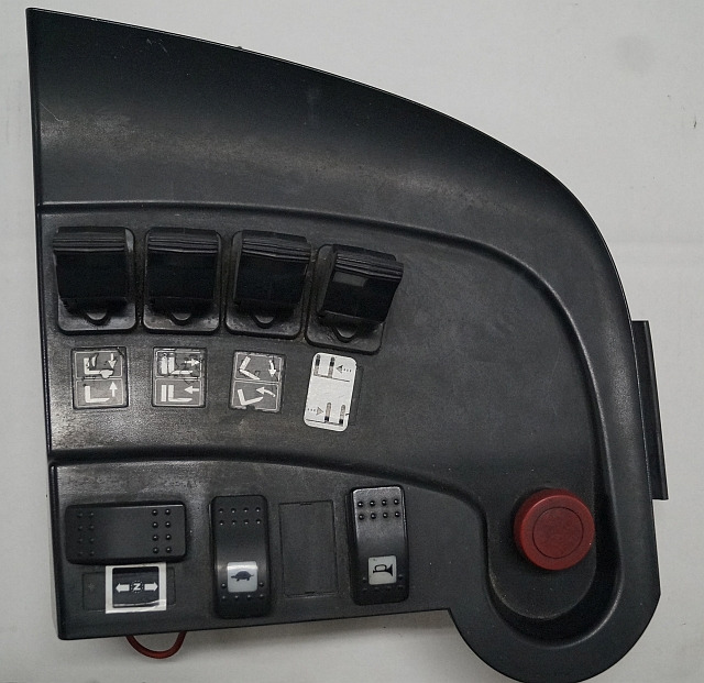 OM Pimespo 429567/A | Bediening Controlle levers 429567/4 1505 including wiring - لوحة القيادة - معدات المناولة: صورة 1 OM Pimespo 429567/A | Bediening Controlle levers 429567/4 1505 including wiring - لوحة القيادة - معدات المناولة: صورة 1
