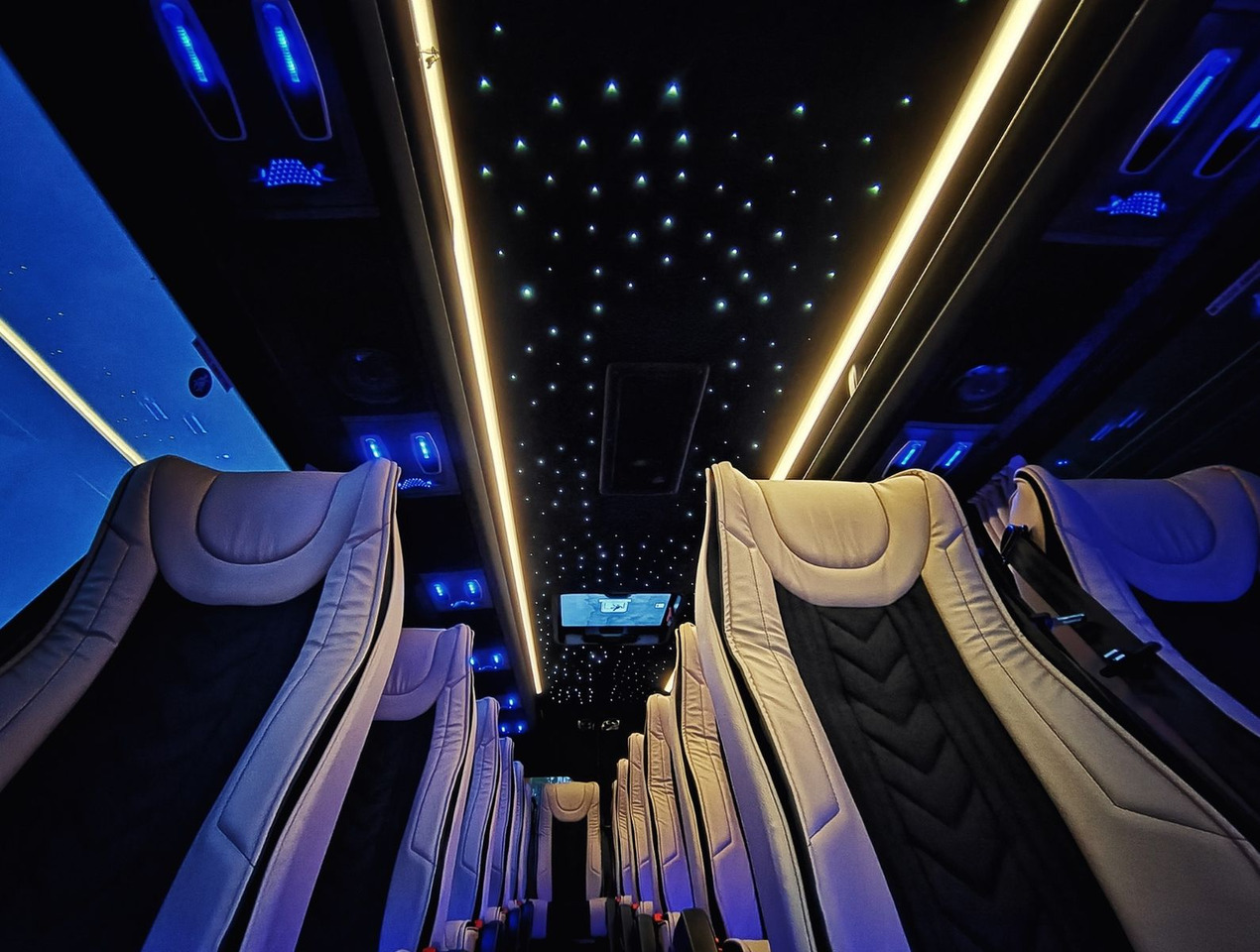 Mercedes-Benz Sprinter 519 XL /19+1+1/Luxury Bus /Coming Soon! Mercedes-Benz Sprinter 519 XL /19+1+1/Luxury /Panorama Windows - حافلة صغيرة, ميكروباص: صورة 1 Mercedes-Benz Sprinter 519 XL /19+1+1/Luxury Bus /Coming Soon! Mercedes-Benz Sprinter 519 XL /19+1+1/Luxury /Panorama Windows - حافلة صغيرة, ميكروباص: صورة 1