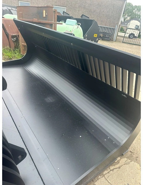 Eurosteel Puinbak met inlegschaal, 2600 liter, ongebruikt - بكت - آلات البناء: صورة 2 Eurosteel Puinbak met inlegschaal, 2600 liter, ongebruikt - بكت - آلات البناء: صورة 2