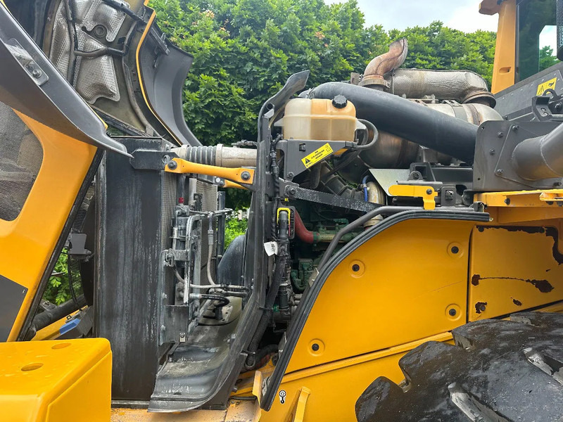 اللودر بعجل Volvo L120 H: صورة 13