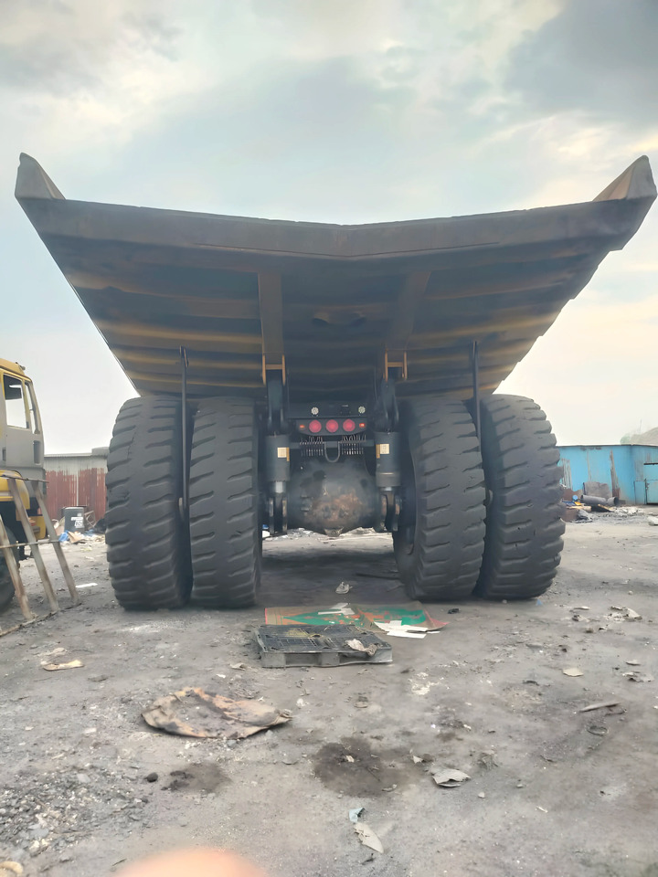 KOMATSU DUMP TRUCK HD785-7 - آلة التعدين: صورة 5 KOMATSU DUMP TRUCK HD785-7 - آلة التعدين: صورة 5