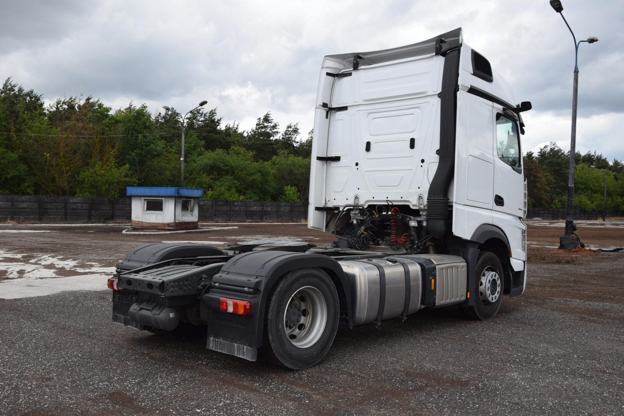 Mercedes-Benz Actros 5 1845 BigSpace Max tanks - وحدة جر: صورة 4 Mercedes-Benz Actros 5 1845 BigSpace Max tanks - وحدة جر: صورة 4