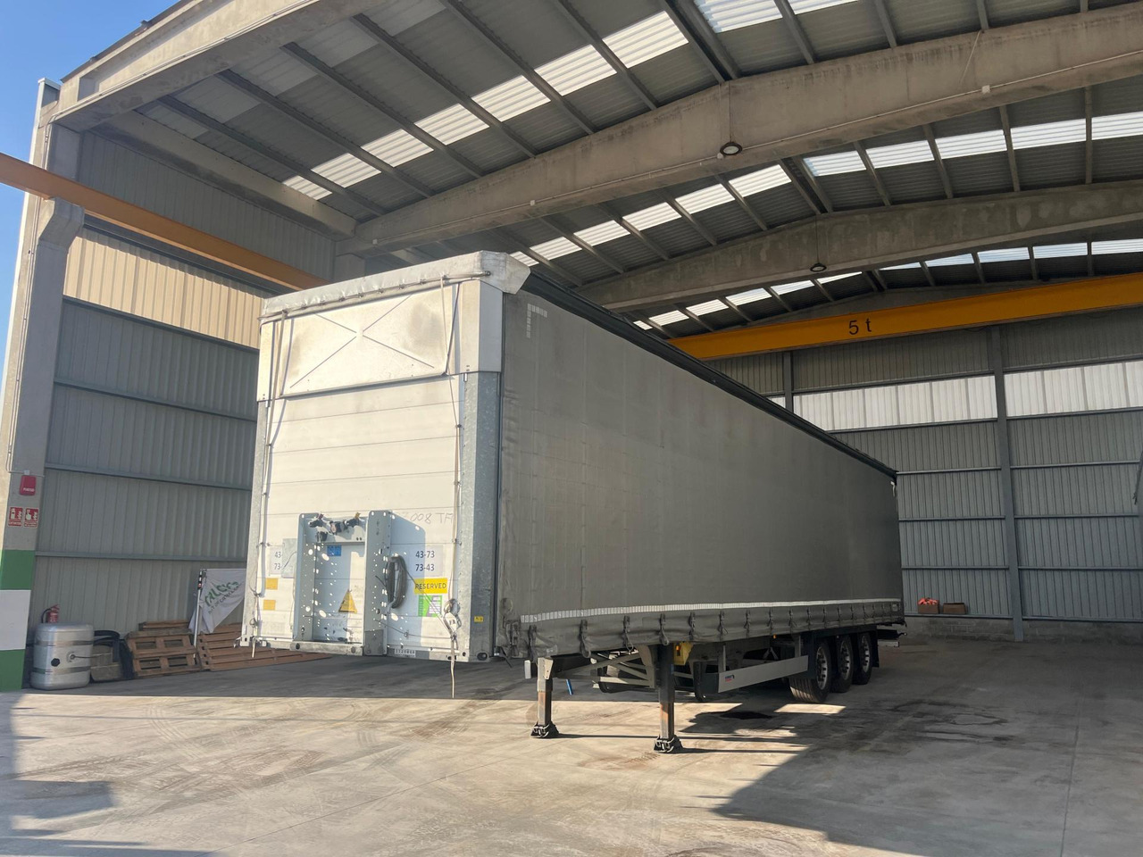 Schmitz Cargobull SCS24/L Varios - نصف مقطورة ستارة: صورة 1 Schmitz Cargobull SCS24/L Varios - نصف مقطورة ستارة: صورة 1