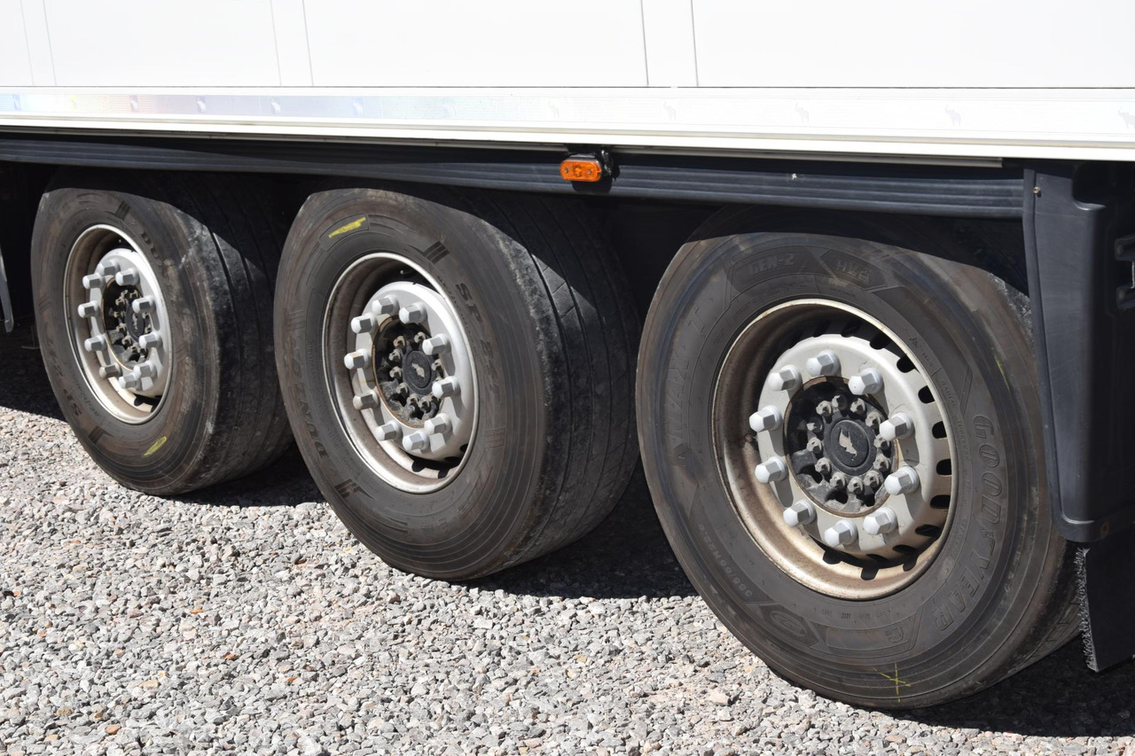 نصف مقطورة مُبرِّدة Schmitz Cargobull SKO Double Deck FP 45 ThermoKing SLXi 300 Lifting Axle: صورة 11