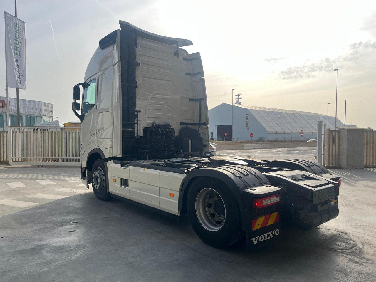 Volvo FH 460 Globetrotter XL i-Save - وحدة جر: صورة 3 Volvo FH 460 Globetrotter XL i-Save - وحدة جر: صورة 3