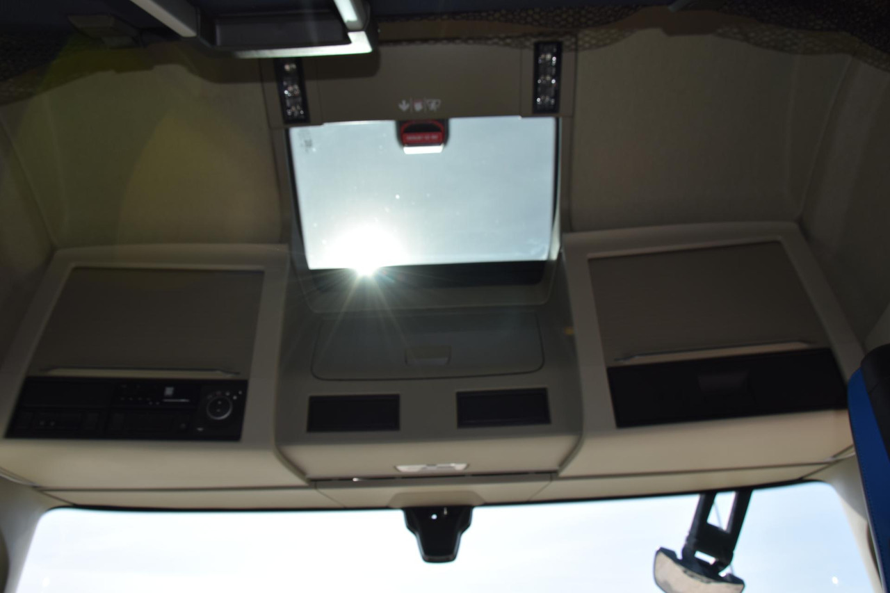 وحدة جر Volvo FH 500 Globetrotter XL: صورة 15