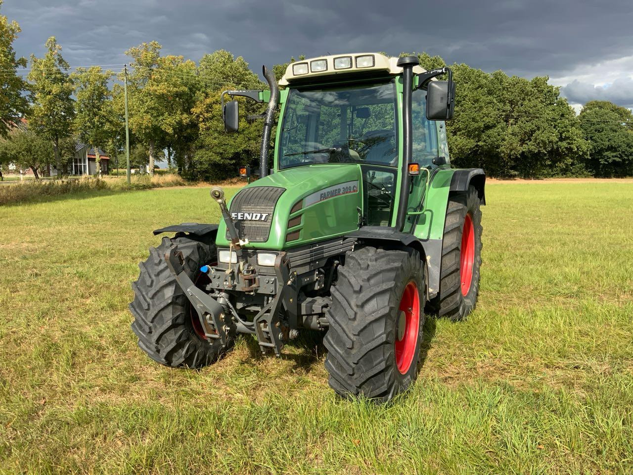 Fendt FARMER 309 CI - جرار: صورة 2 Fendt FARMER 309 CI - جرار: صورة 2