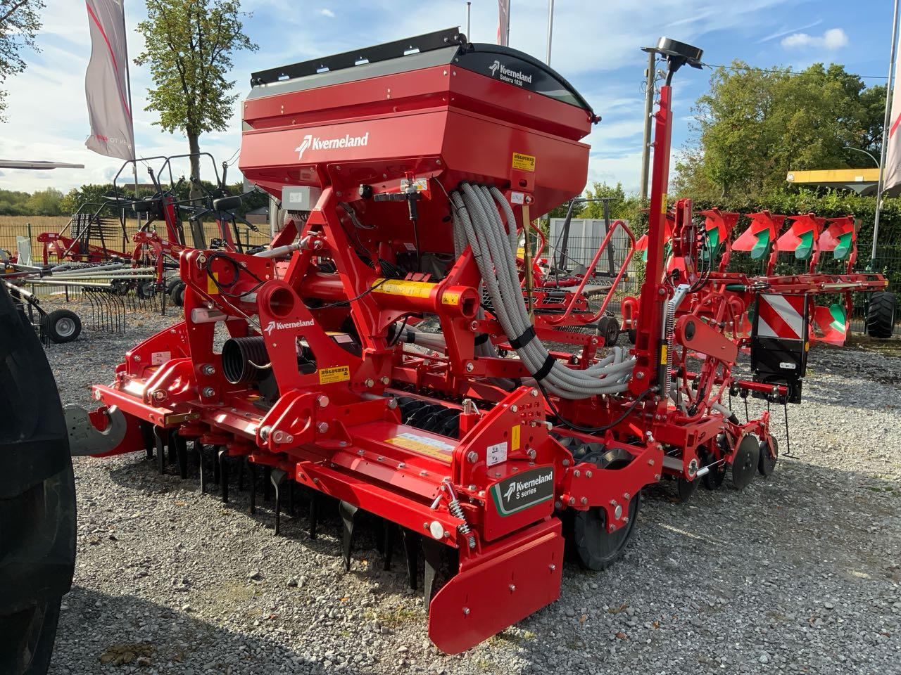 Kverneland SATERRA - آلة البذر: صورة 3 Kverneland SATERRA - آلة البذر: صورة 3