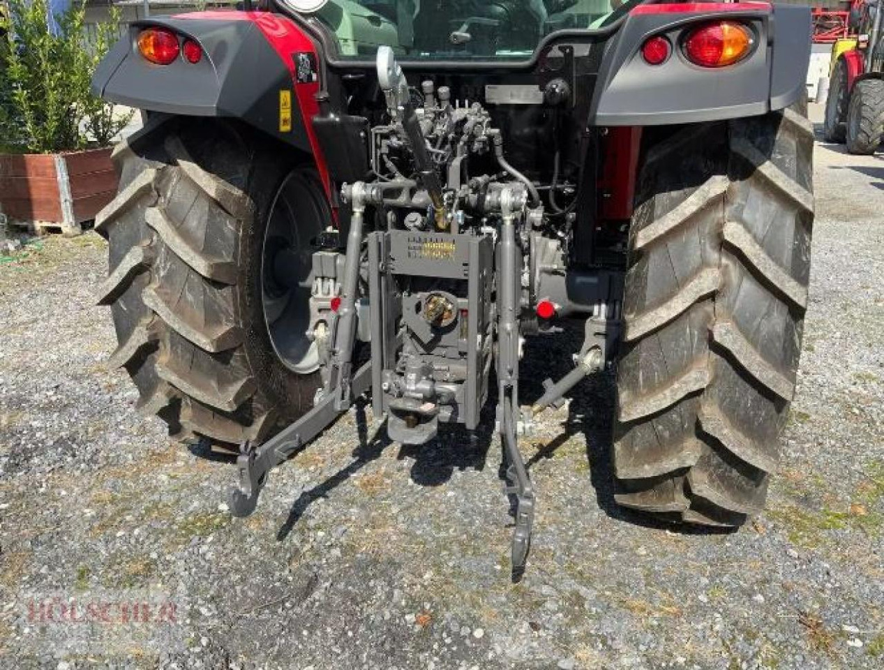 Massey Ferguson MF 4708 M mit Frontlader - جرار: صورة 3 Massey Ferguson MF 4708 M mit Frontlader - جرار: صورة 3