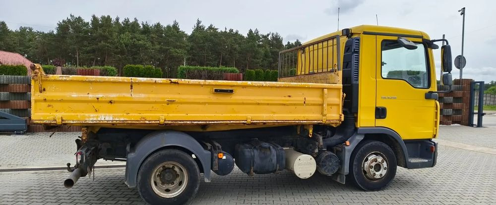 MAN TGL 8.210 * 2007 * 3-stronny KIPER * NOWE OPONY * MANUAL * RESOR * 3 MIEJSCA - شاحنة قلاب: صورة 5 MAN TGL 8.210 * 2007 * 3-stronny KIPER * NOWE OPONY * MANUAL * RESOR * 3 MIEJSCA - شاحنة قلاب: صورة 5