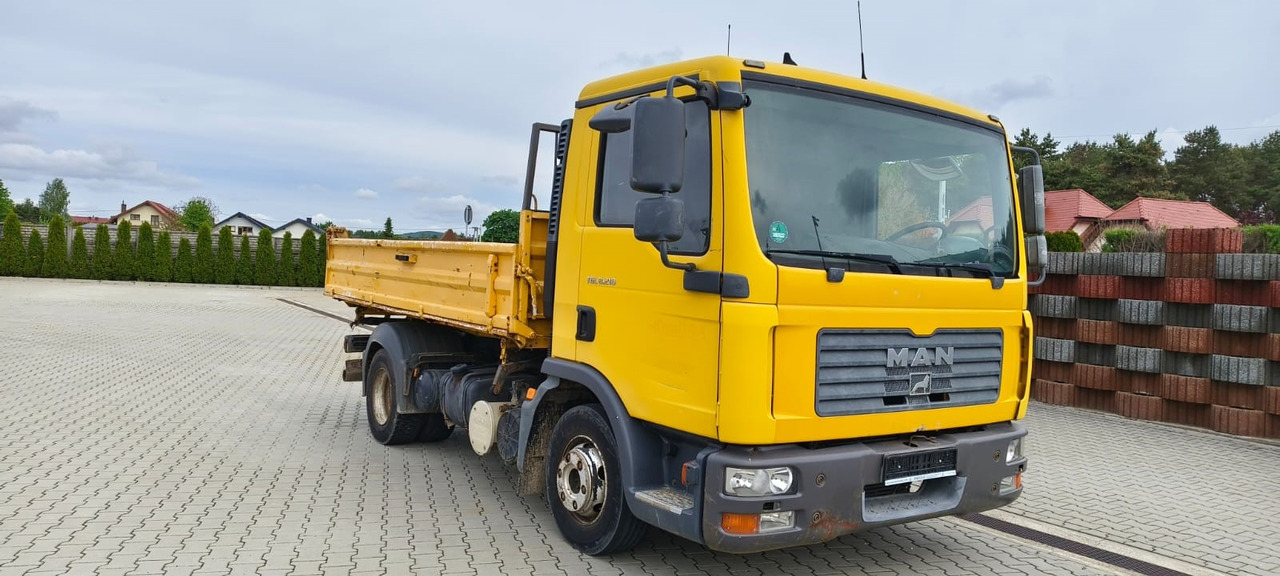 MAN TGL 8.210 * 2007 * 3-stronny KIPER * NOWE OPONY * MANUAL * RESOR * 3 MIEJSCA - شاحنة قلاب: صورة 5 MAN TGL 8.210 * 2007 * 3-stronny KIPER * NOWE OPONY * MANUAL * RESOR * 3 MIEJSCA - شاحنة قلاب: صورة 5