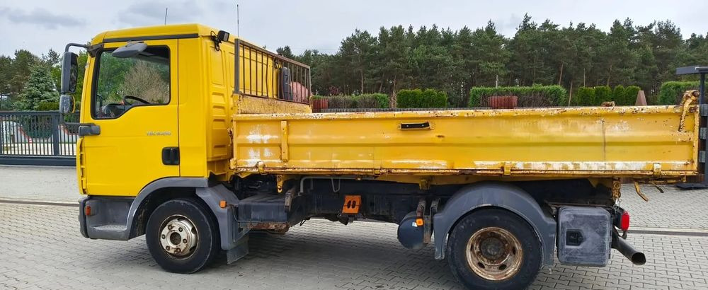 MAN TGL 8.210 * 2007 * 3-stronny KIPER * NOWE OPONY * MANUAL * RESOR * 3 MIEJSCA - شاحنة قلاب: صورة 4 MAN TGL 8.210 * 2007 * 3-stronny KIPER * NOWE OPONY * MANUAL * RESOR * 3 MIEJSCA - شاحنة قلاب: صورة 4