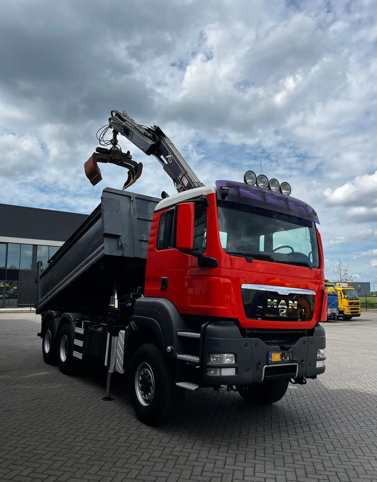 MAN TGS 26.360 /6x6 /Euro 5 /WYWROTKA TRÓJSTRONNA + ŻURAW - شاحنة قلاب: صورة 2 MAN TGS 26.360 /6x6 /Euro 5 /WYWROTKA TRÓJSTRONNA + ŻURAW - شاحنة قلاب: صورة 2