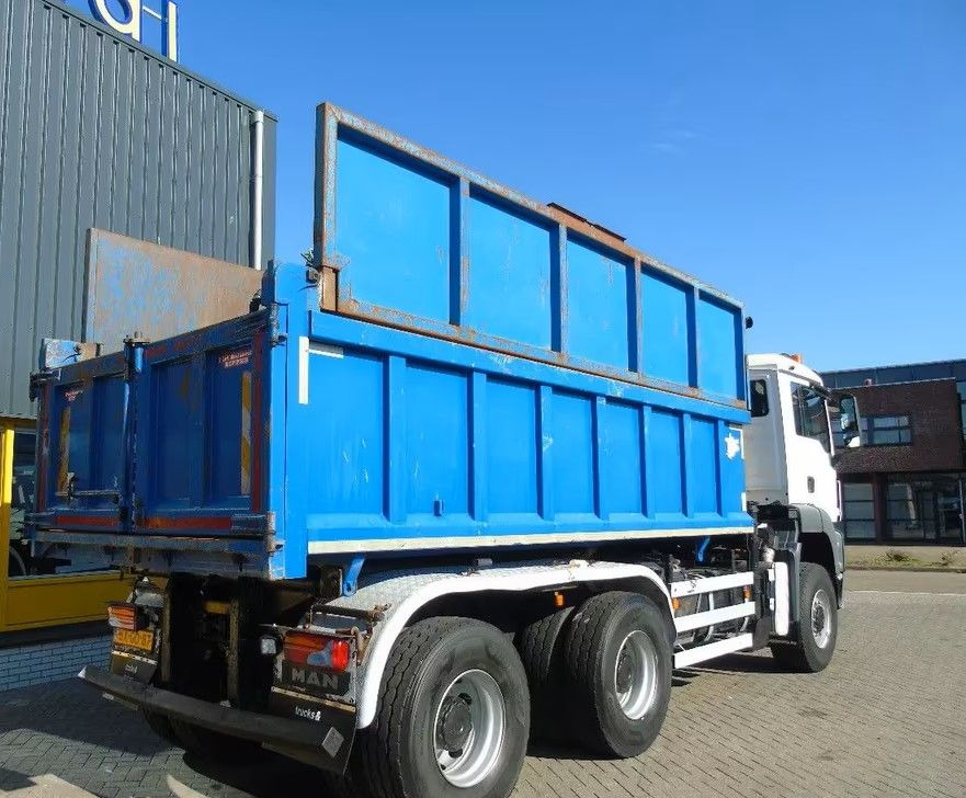 شاحنة قلاب, شاحنة كرين MAN TGS 26.400 6x6 – Wywrotka 3-stronna Meiller + Żuraw HIAB 166 E3 HIPRO – 429.222 km – Euro 4: صورة 39 شاحنة قلاب, شاحنة كرين MAN TGS 26.400 6x6 – Wywrotka 3-stronna Meiller + Żuraw HIAB 166 E3 HIPRO – 429.222 km – Euro 4: صورة 39