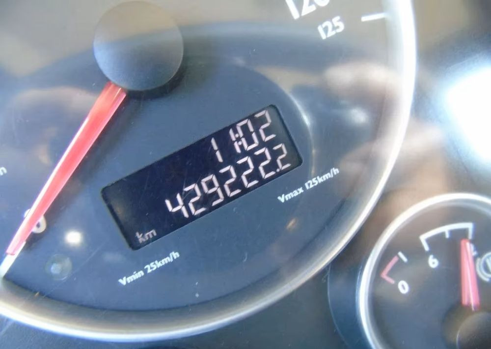 شاحنة قلاب, شاحنة كرين MAN TGS 26.400 6x6 – Wywrotka 3-stronna Meiller + Żuraw HIAB 166 E3 HIPRO – 429.222 km – Euro 4: صورة 24 شاحنة قلاب, شاحنة كرين MAN TGS 26.400 6x6 – Wywrotka 3-stronna Meiller + Żuraw HIAB 166 E3 HIPRO – 429.222 km – Euro 4: صورة 24