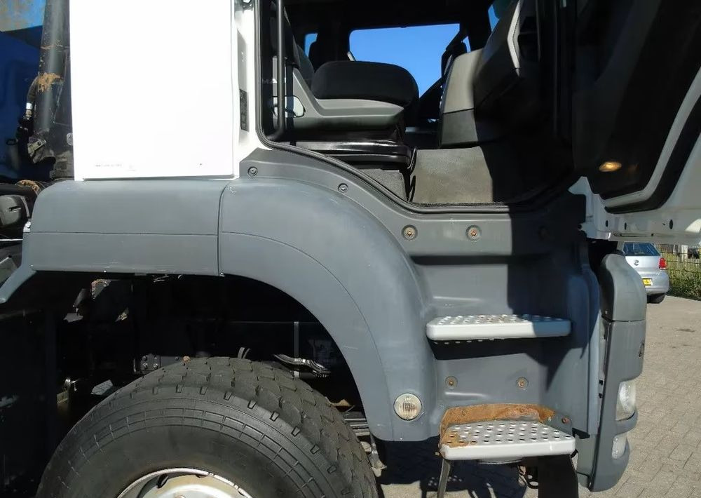 شاحنة قلاب, شاحنة كرين MAN TGS 26.400 6x6 – Wywrotka 3-stronna Meiller + Żuraw HIAB 166 E3 HIPRO – 429.222 km – Euro 4: صورة 15 شاحنة قلاب, شاحنة كرين MAN TGS 26.400 6x6 – Wywrotka 3-stronna Meiller + Żuraw HIAB 166 E3 HIPRO – 429.222 km – Euro 4: صورة 15