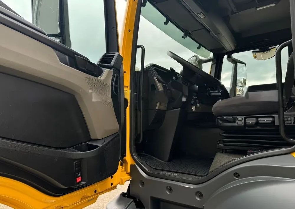 MAN TGS 26.430 6x2-4 – platforma z żurawiem FASSI F235- Euro 6 - شاحنة كرين, شاحنات مسطحة: صورة 5 MAN TGS 26.430 6x2-4 – platforma z żurawiem FASSI F235- Euro 6 - شاحنة كرين, شاحنات مسطحة: صورة 5