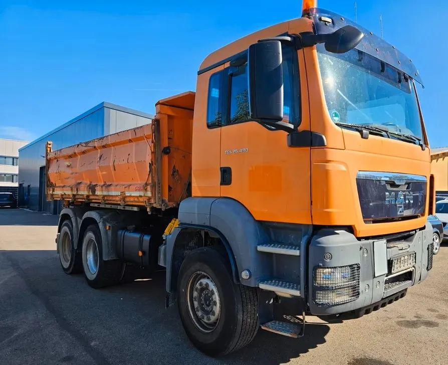 MAN TGS 26.480 6x4 WYWROTKA 3-STRONNA | AUTOMAT | EURO 5 | PRZEBIEG 310 000km! - شاحنة قلاب: صورة 1 MAN TGS 26.480 6x4 WYWROTKA 3-STRONNA | AUTOMAT | EURO 5 | PRZEBIEG 310 000km! - شاحنة قلاب: صورة 1