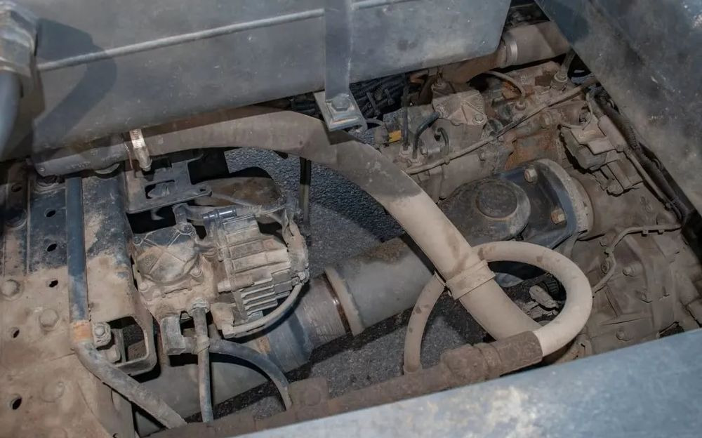 شاحنة قلاب Mercedes-Benz Arocs 2652 6x4 – Wywrotka trójstronna Meiller z Bordmatik (Euro 6): صورة 9