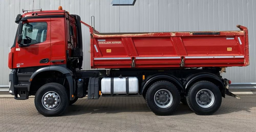Mercedes-Benz Arocs 3345 | 6x6 Allrad | Wywrotka MEILLER Bordmatik | Euro 6 | - شاحنة قلاب: صورة 3 Mercedes-Benz Arocs 3345 | 6x6 Allrad | Wywrotka MEILLER Bordmatik | Euro 6 | - شاحنة قلاب: صورة 3