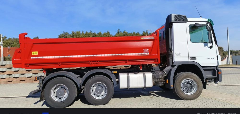 Mercedes-Benz Mercedes-Benz Actros 2644 K/ 6x4 / Meiller Retarder /Wywrotka/Euro 3 - شاحنة قلاب: صورة 3 Mercedes-Benz Mercedes-Benz Actros 2644 K/ 6x4 / Meiller Retarder /Wywrotka/Euro 3 - شاحنة قلاب: صورة 3