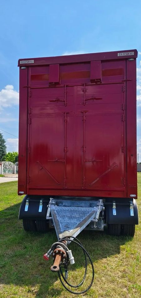 Pezzaioli RBA 32/TRZYOSIOWA PRZYCZEPA-2XBYDŁO,3X TRZODA/HYDRAULICZNIE PODNOSZONY DACH I PODŁOGI / OŚ ŚRODKOWA PODNOSZONA - مقطورة نقل المواشي: صورة 5 Pezzaioli RBA 32/TRZYOSIOWA PRZYCZEPA-2XBYDŁO,3X TRZODA/HYDRAULICZNIE PODNOSZONY DACH I PODŁOGI / OŚ ŚRODKOWA PODNOSZONA - مقطورة نقل المواشي: صورة 5