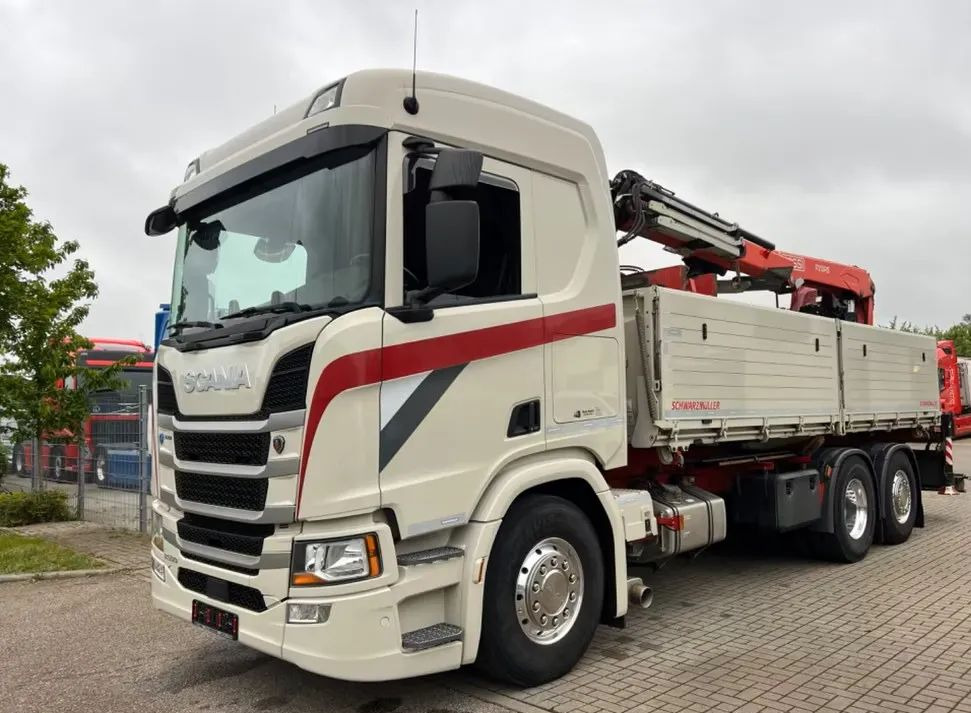 Scania R500 Baustoff / 2-stronna wywrotka Schwarzmüller /HDS Fassi F215 / Euro 6 / Napęd na tylną oś - شاحنة قلاب, شاحنة كرين: صورة 2 Scania R500 Baustoff / 2-stronna wywrotka Schwarzmüller /HDS Fassi F215 / Euro 6 / Napęd na tylną oś - شاحنة قلاب, شاحنة كرين: صورة 2