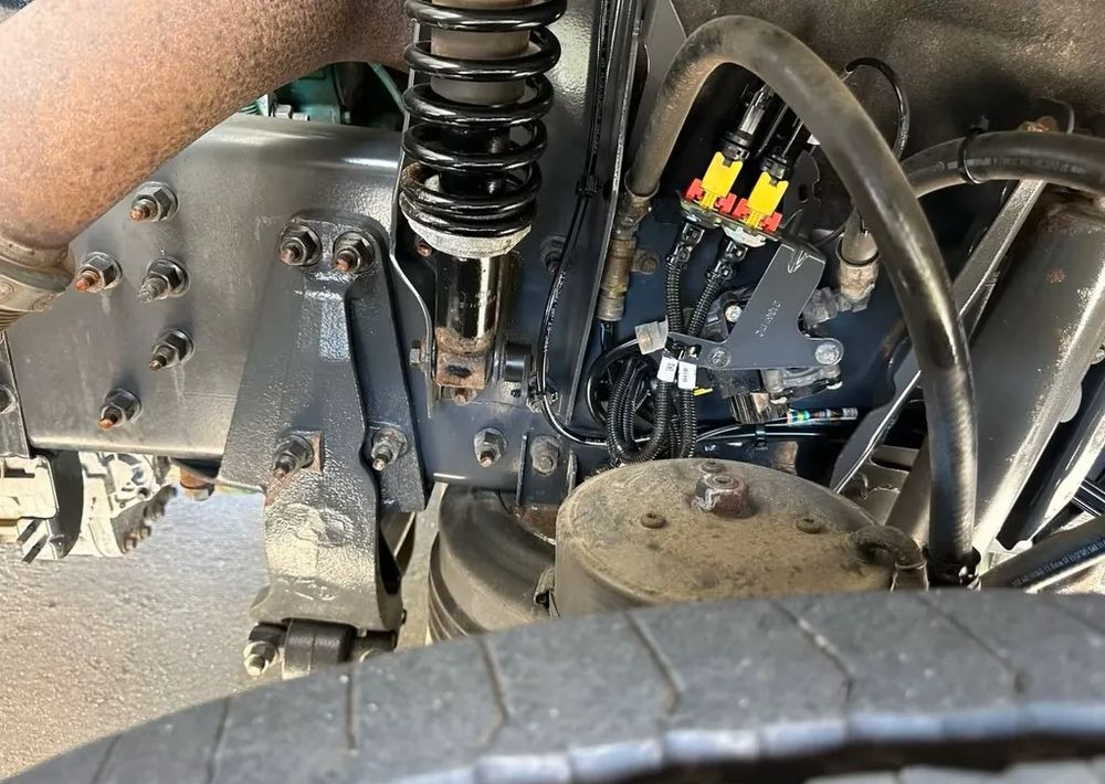 Volvo FM420 6x2 | HDS Atlas AK 186-3 z przestrzenią ładunkową | Euro6 |238 000 km - شاحنات مسطحة, شاحنة كرين: صورة 5 Volvo FM420 6x2 | HDS Atlas AK 186-3 z przestrzenią ładunkową | Euro6 |238 000 km - شاحنات مسطحة, شاحنة كرين: صورة 5