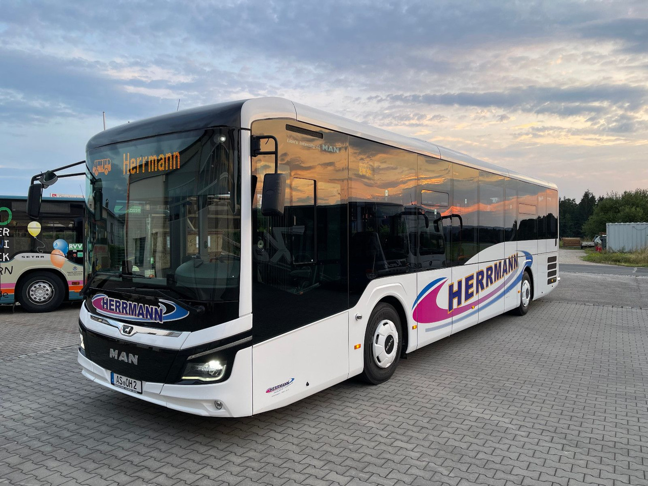 MAN Lion's Intercity LE 12 - حافلة المدينة: صورة 4 MAN Lion's Intercity LE 12 - حافلة المدينة: صورة 4