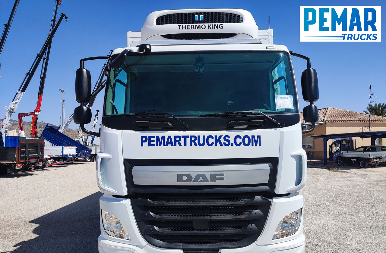 DAF CF 330 FRIGORIFICO 18T - شاحنة الفريزر: صورة 2 DAF CF 330 FRIGORIFICO 18T - شاحنة الفريزر: صورة 2