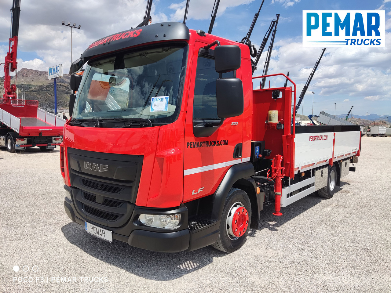 DAF LF 210 GRUA CAJA FIJA - شاحنات مسطحة, شاحنة كرين: صورة 2 DAF LF 210 GRUA CAJA FIJA - شاحنات مسطحة, شاحنة كرين: صورة 2