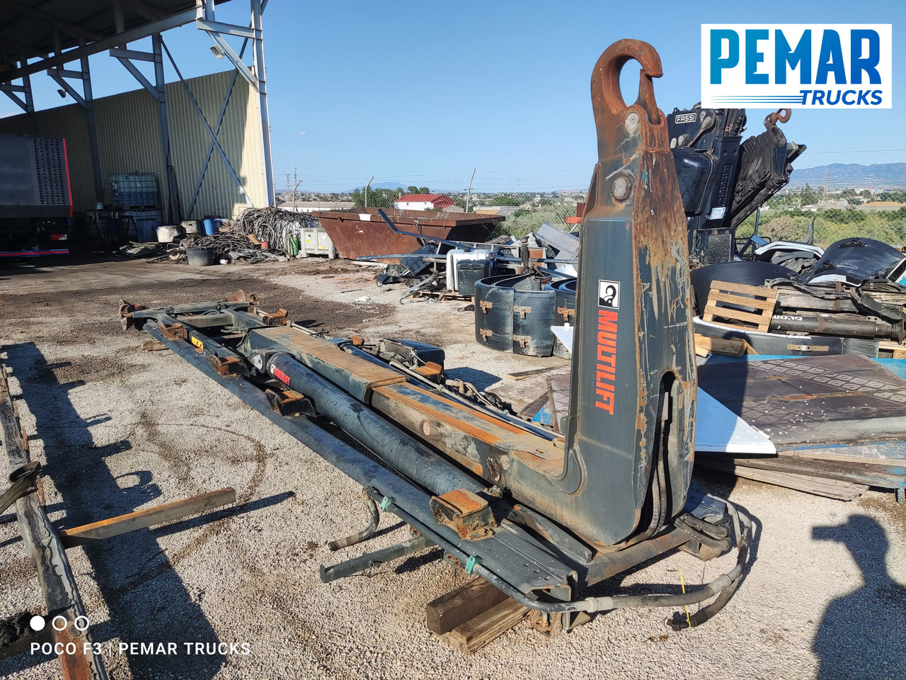HIAB MULTILIFT HOOKLIFT 21T BRAZO ARTICULADO - الأدوات والمعدات: صورة 1 HIAB MULTILIFT HOOKLIFT 21T BRAZO ARTICULADO - الأدوات والمعدات: صورة 1