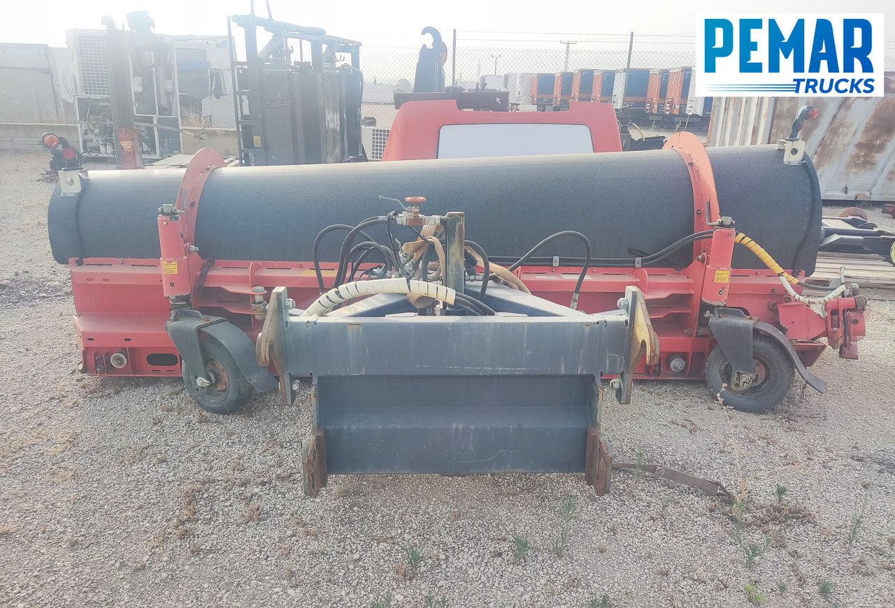 MAHLERS ROSSO 2000 37KP - ماكينة إزالة الجليد عن الطائرات: صورة 3 MAHLERS ROSSO 2000 37KP - ماكينة إزالة الجليد عن الطائرات: صورة 3