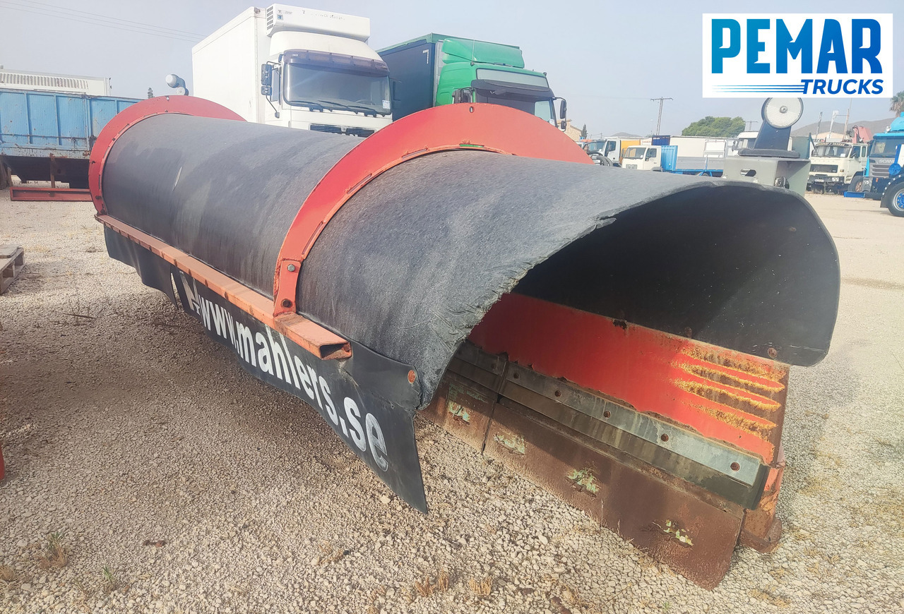 MAHLERS ROSSO 2000 37KP - ماكينة إزالة الجليد عن الطائرات: صورة 1 MAHLERS ROSSO 2000 37KP - ماكينة إزالة الجليد عن الطائرات: صورة 1