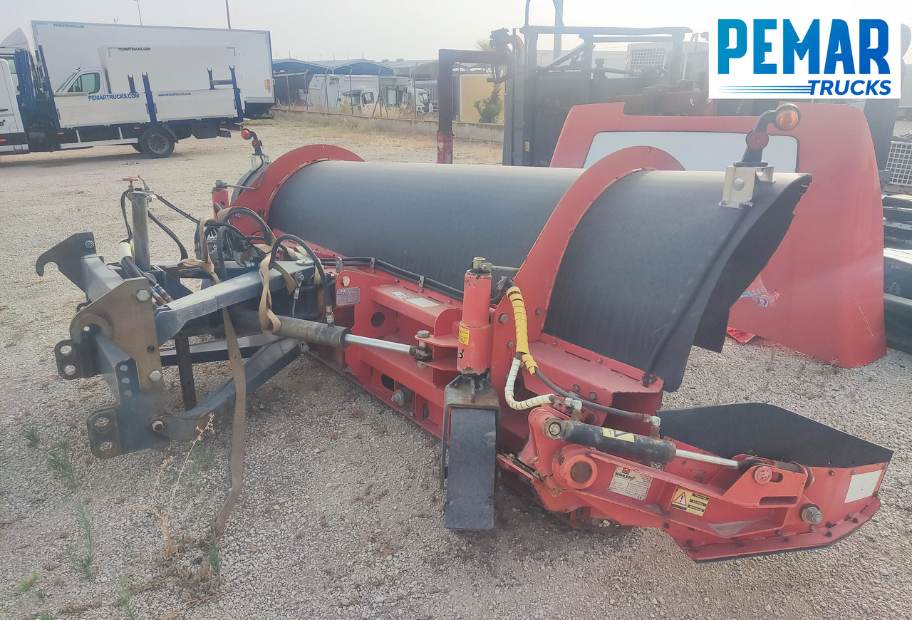 MAHLERS ROSSO 2000 37KP - ماكينة إزالة الجليد عن الطائرات: صورة 4 MAHLERS ROSSO 2000 37KP - ماكينة إزالة الجليد عن الطائرات: صورة 4