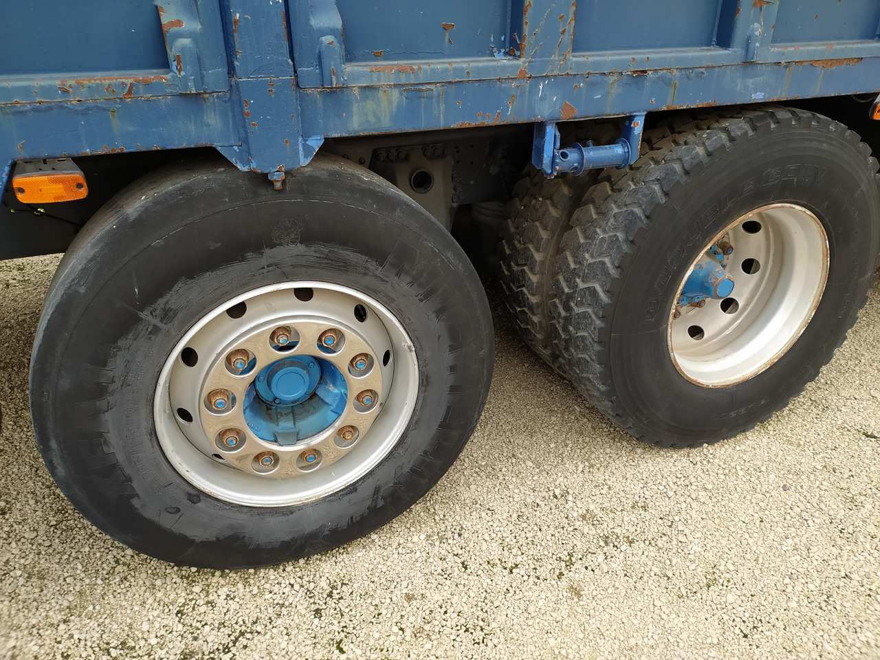 SCANIA 143 420 BASCULANTE - شاحنة قلاب: صورة 5 SCANIA 143 420 BASCULANTE - شاحنة قلاب: صورة 5