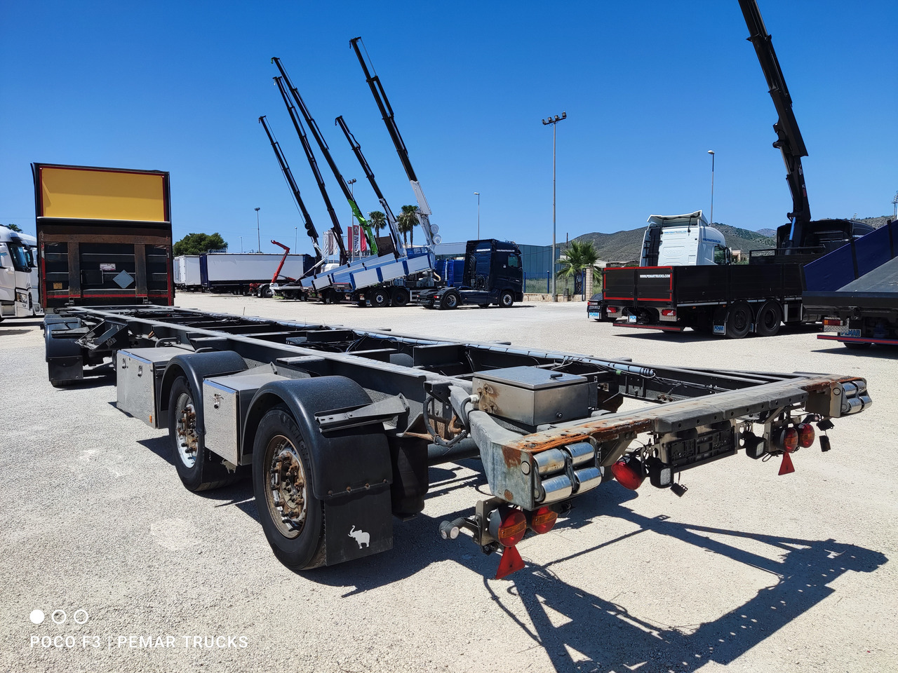 SCHMITZ CARGOBULL KO36 CHASIS MEGATRAILER 4 ejes - مقطورة هيكل: صورة 3 SCHMITZ CARGOBULL KO36 CHASIS MEGATRAILER 4 ejes - مقطورة هيكل: صورة 3