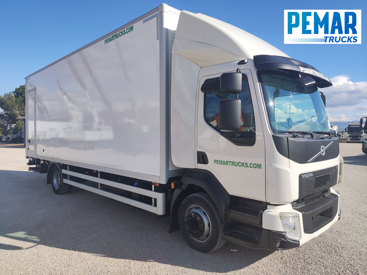 VOLVO FL 210 12T CAJA CERRADA - شاحنة مقفلة: صورة 3 VOLVO FL 210 12T CAJA CERRADA - شاحنة مقفلة: صورة 3