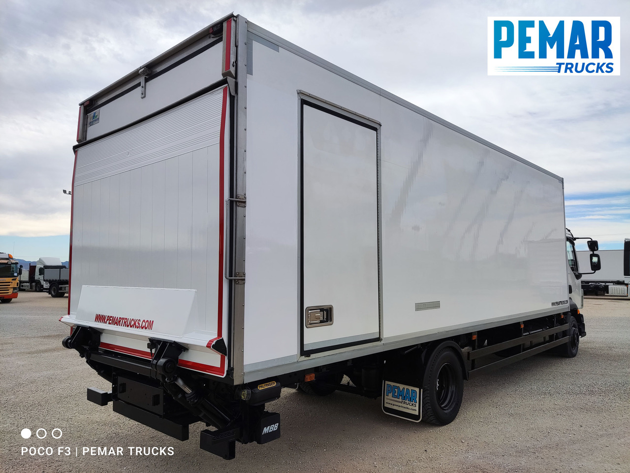 VOLVO FL 240 FRIGORIFICO 14T - شاحنة الفريزر: صورة 5 VOLVO FL 240 FRIGORIFICO 14T - شاحنة الفريزر: صورة 5