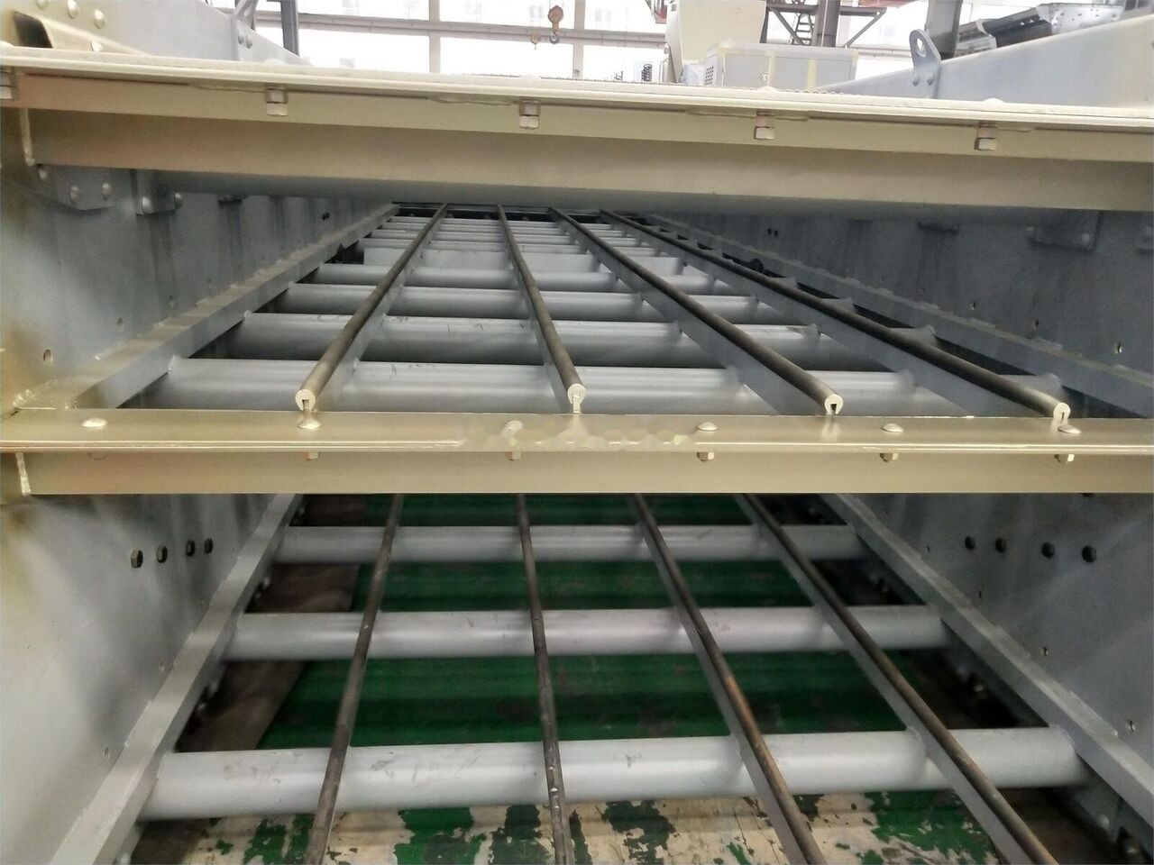 Kinglink 3YK1860 Inclined Vibrating Screen 20'x60' - فرازة: صورة 3 Kinglink 3YK1860 Inclined Vibrating Screen 20'x60' - فرازة: صورة 3
