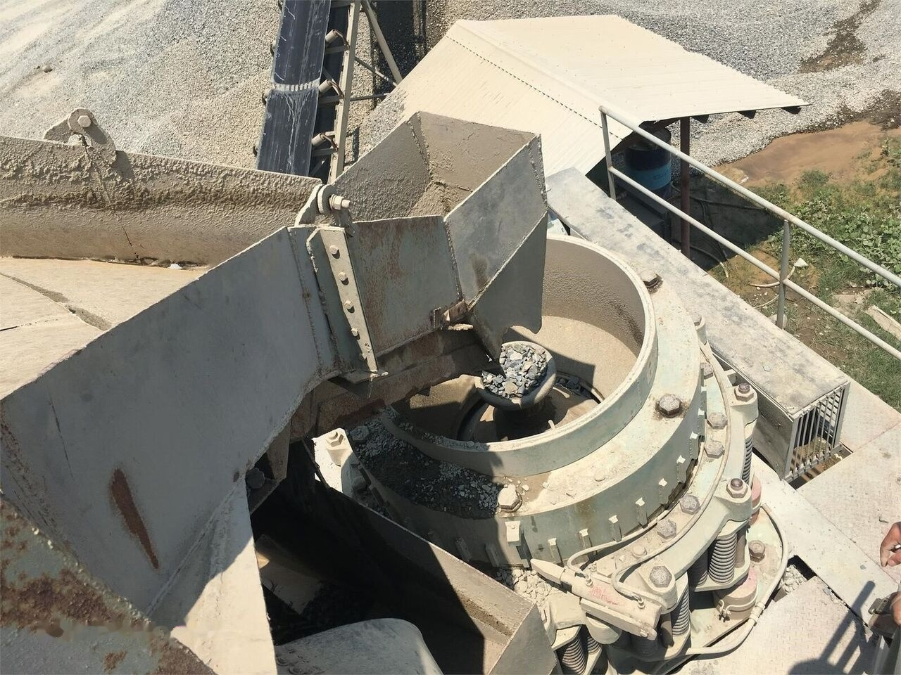 Kinglink 4.25 Ft Riverstone Cone Crusher KLF1300 - كسارة مخرو: صورة 3 Kinglink 4.25 Ft Riverstone Cone Crusher KLF1300 - كسارة مخرو: صورة 3