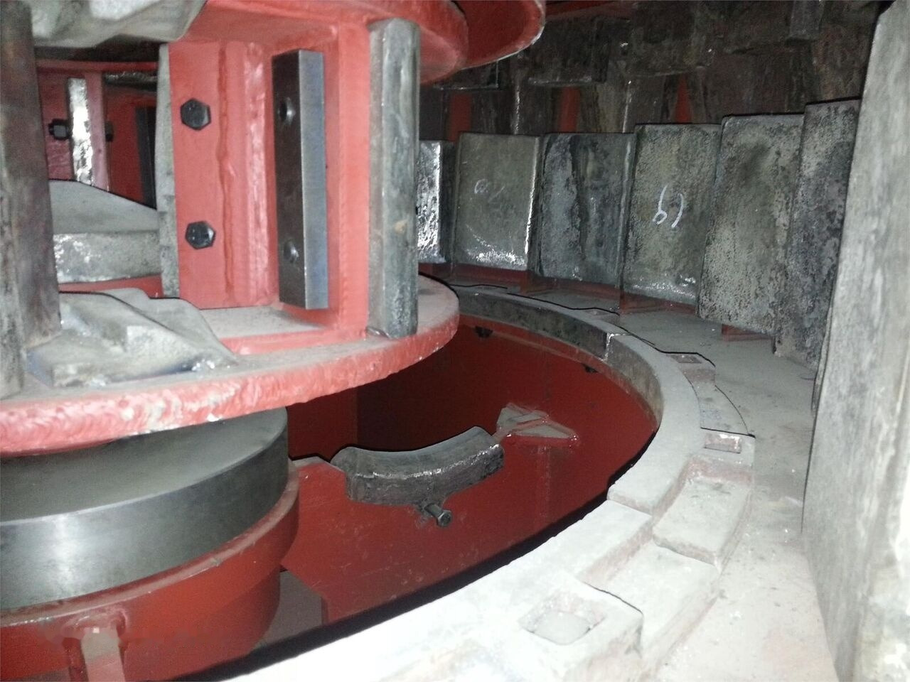 Kinglink KL12 Phosphate VSI Crusher - كسارة التصادمية: صورة 4 Kinglink KL12 Phosphate VSI Crusher - كسارة التصادمية: صورة 4