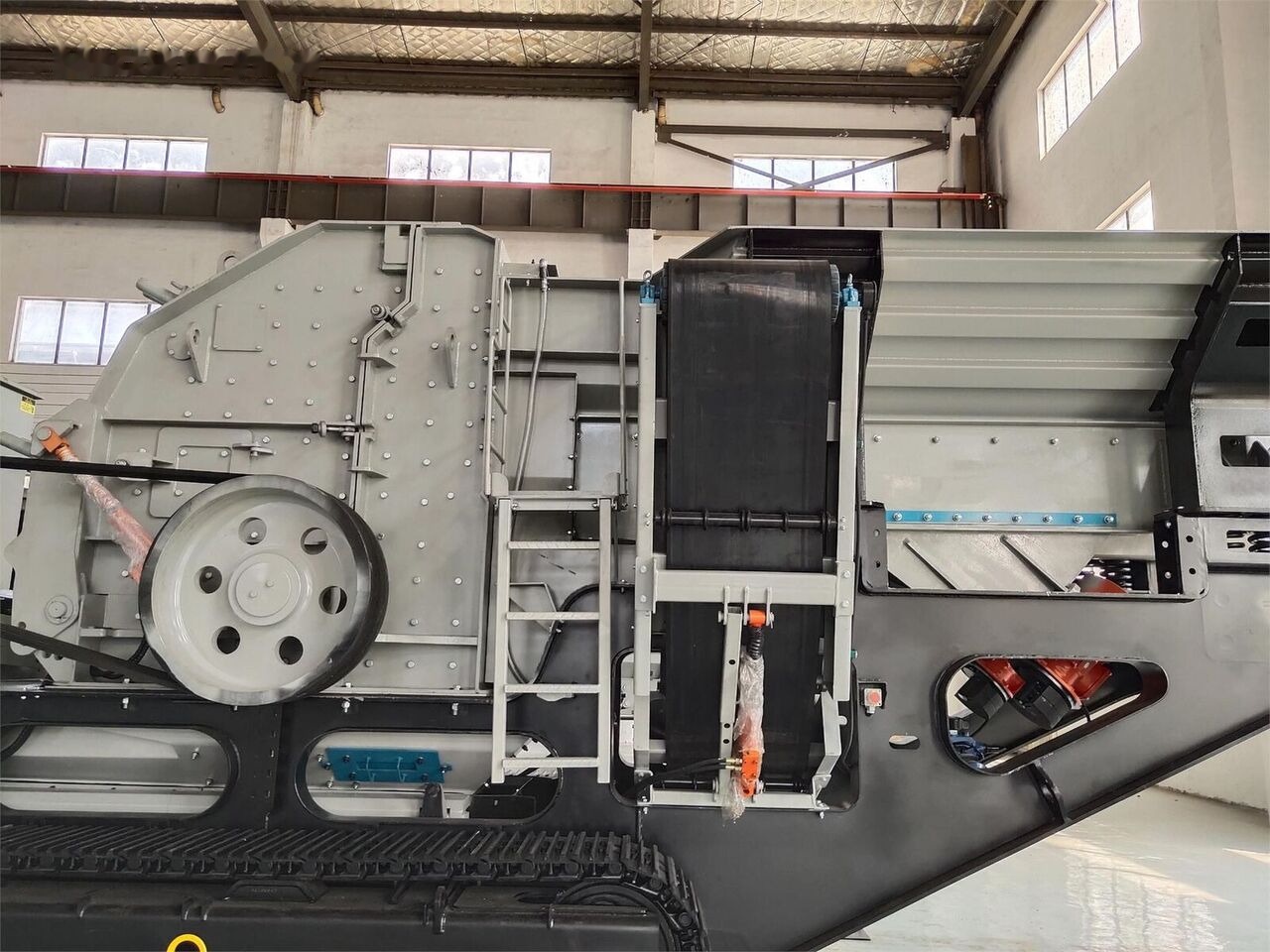 Kinglink KL3S2160F1315 Mobile Impact Crusher - كسارة متحركه: صورة 3 Kinglink KL3S2160F1315 Mobile Impact Crusher - كسارة متحركه: صورة 3
