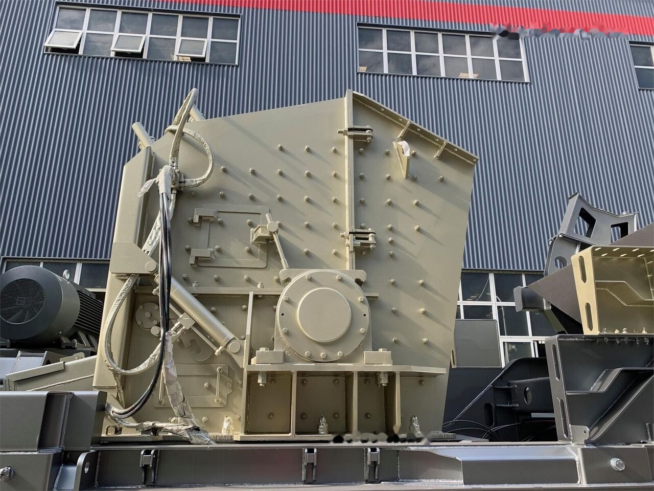 Kinglink KL3S2160F1315 Portable Impact Crusher Plant - كسارة التصادمية: صورة 1 Kinglink KL3S2160F1315 Portable Impact Crusher Plant - كسارة التصادمية: صورة 1