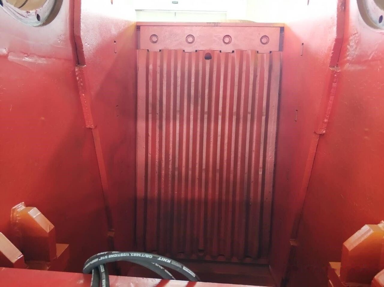 Kinglink KPE1200x1000 Primary Jaw Crusher for Quarry - كسارة فكية: صورة 5 Kinglink KPE1200x1000 Primary Jaw Crusher for Quarry - كسارة فكية: صورة 5