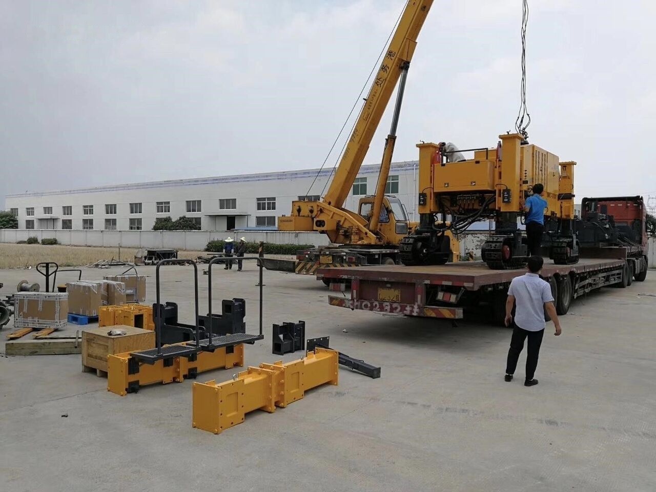 Kinglink MC6500 Concrete Slipform Paver - آلة رصف الخرسانة: صورة 5 Kinglink MC6500 Concrete Slipform Paver - آلة رصف الخرسانة: صورة 5