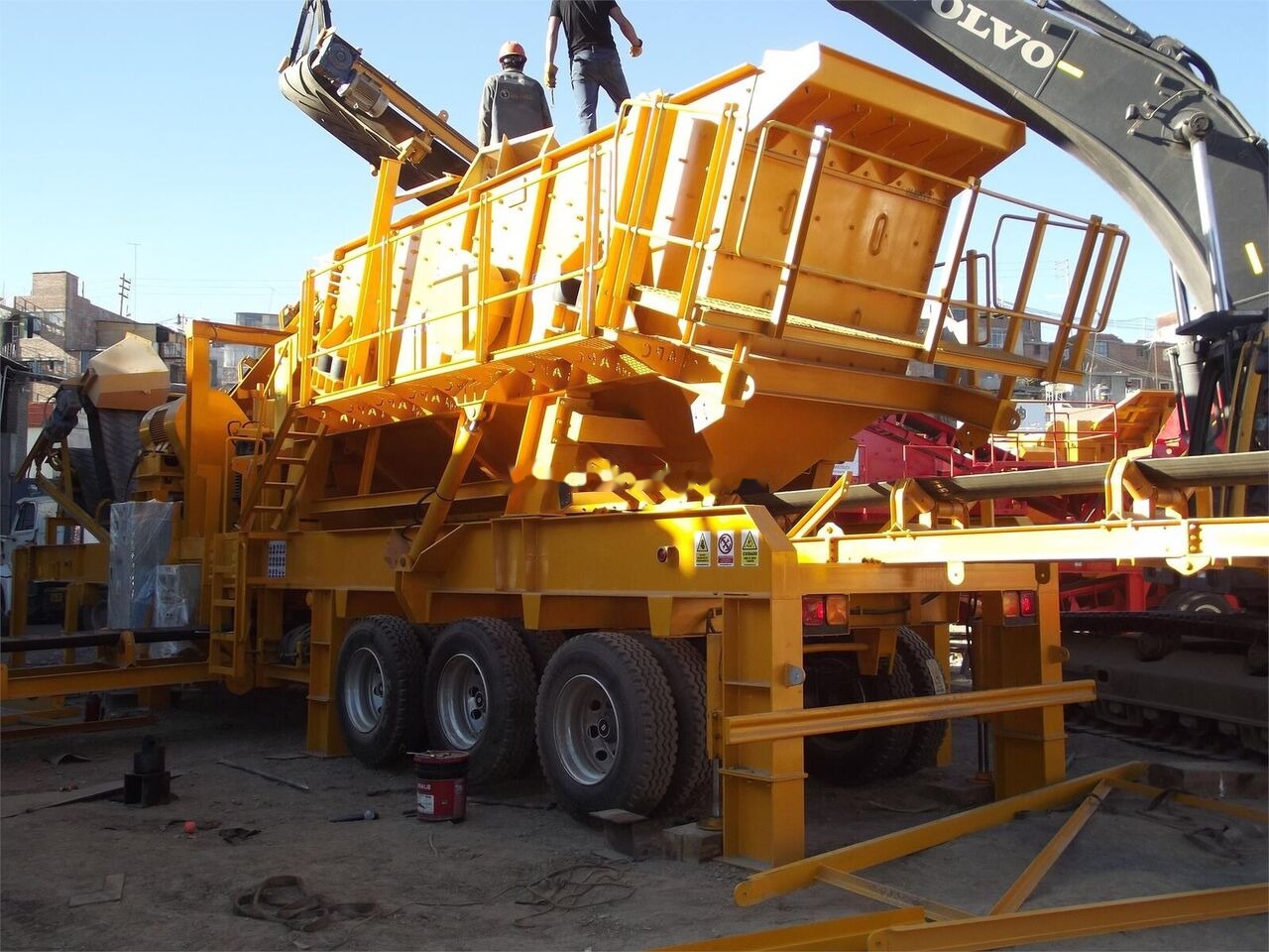 Kinglink Portable Mobile Vibrating Screen 3YK1548 - فرازة: صورة 1 Kinglink Portable Mobile Vibrating Screen 3YK1548 - فرازة: صورة 1