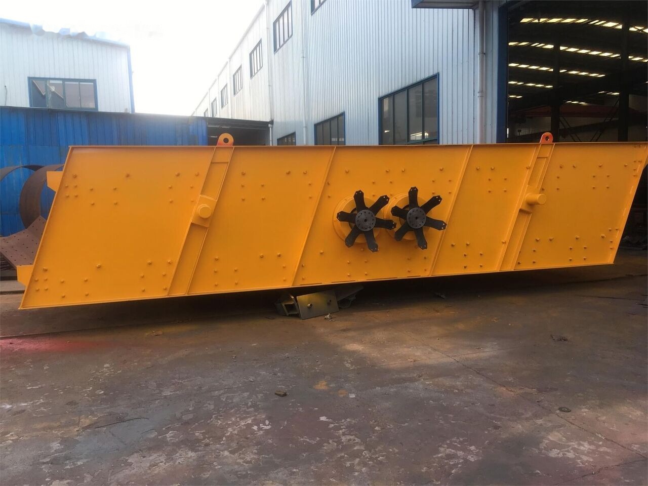 Kinglink Twin Shaft Vibrating Screen 2YK3070 | Soda Ash - فرازة: صورة 1 Kinglink Twin Shaft Vibrating Screen 2YK3070 | Soda Ash - فرازة: صورة 1